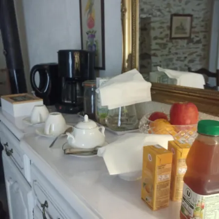 B&B At 3 La Brionniere